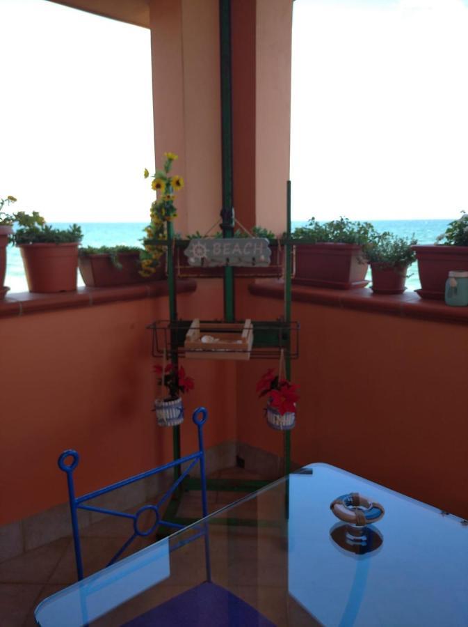 Casa Bon' Aria Fronte Mare Sud Sardegna Villa La Maddalena  Екстериор снимка