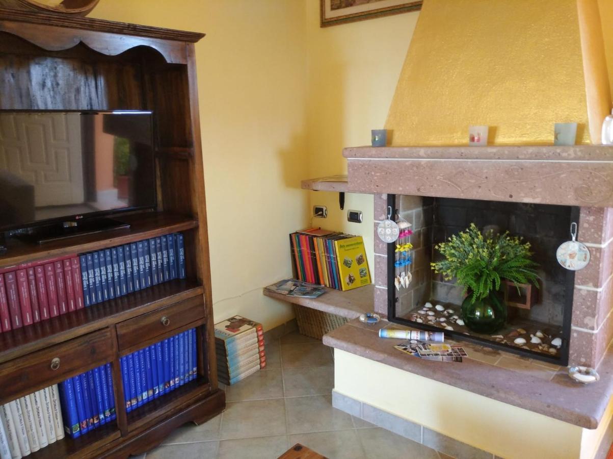 Casa Bon' Aria Fronte Mare Sud Sardegna Villa La Maddalena  Екстериор снимка